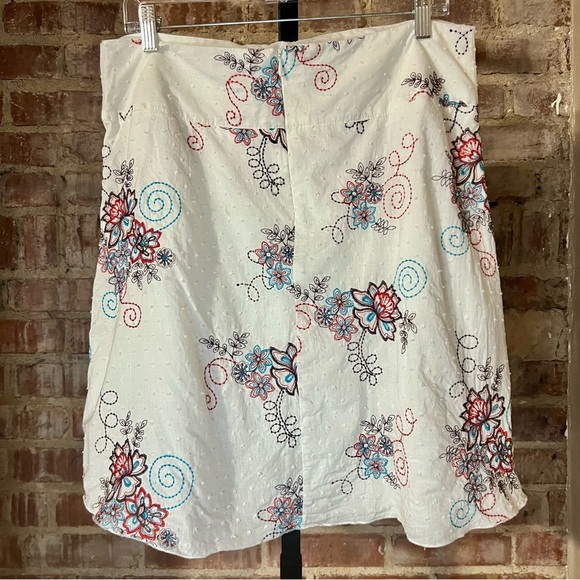 Y2k HeartSoul Floral Embroidered White Midi Skirt -Size 12 -SK13 - Picture 4 of 7